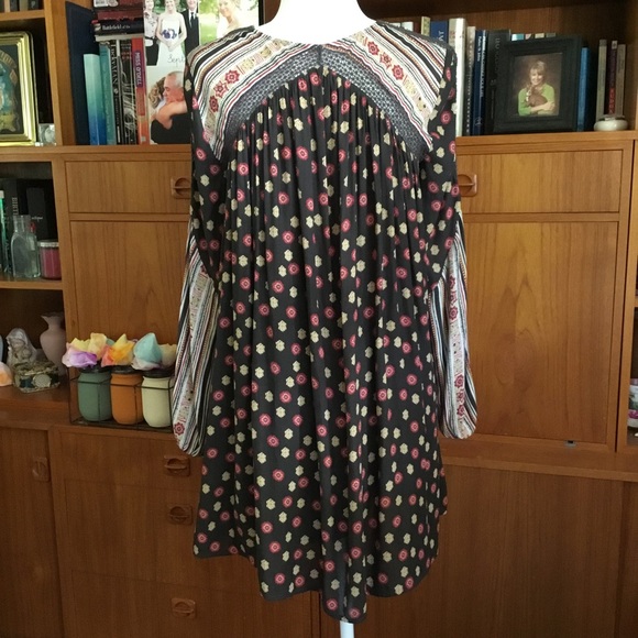 FREE PEOPLE BOHO TOP - Picture 3 of 12